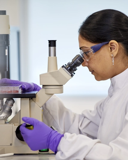 GSK scientist working in Stevenage lab